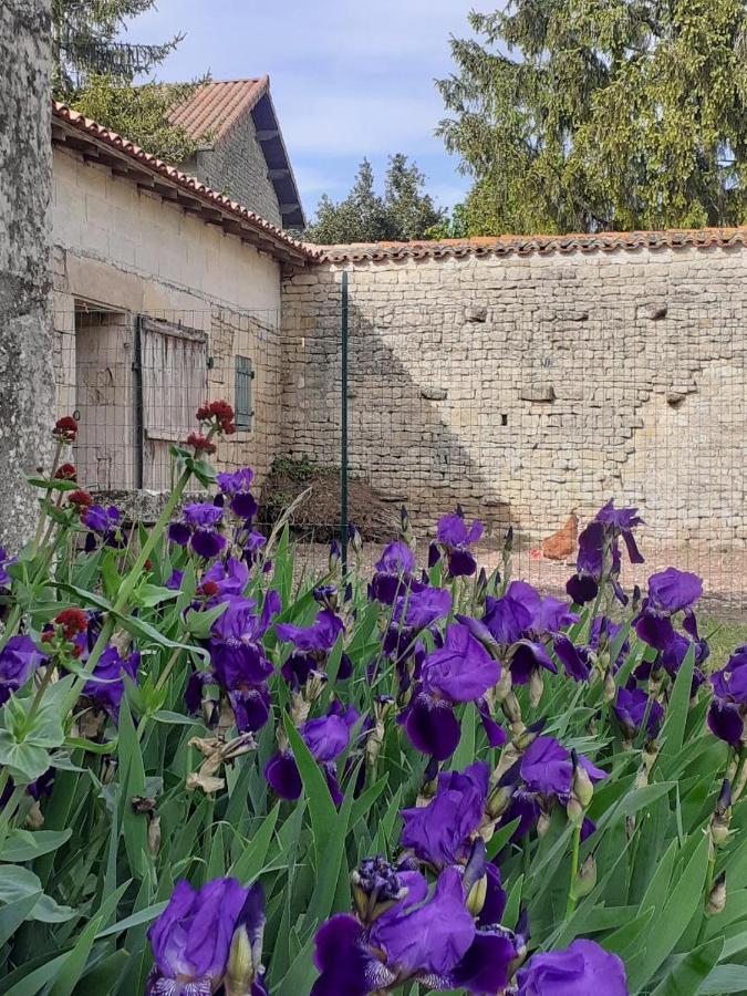 Chez Martine Apartment Hanc Екстериор снимка