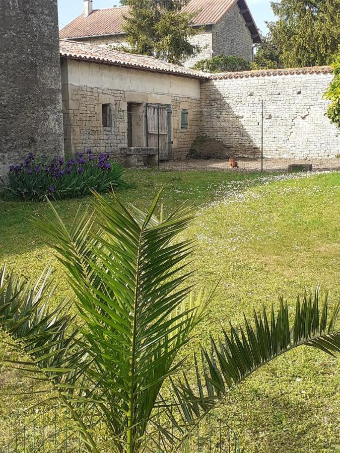 Chez Martine Apartment Hanc Екстериор снимка