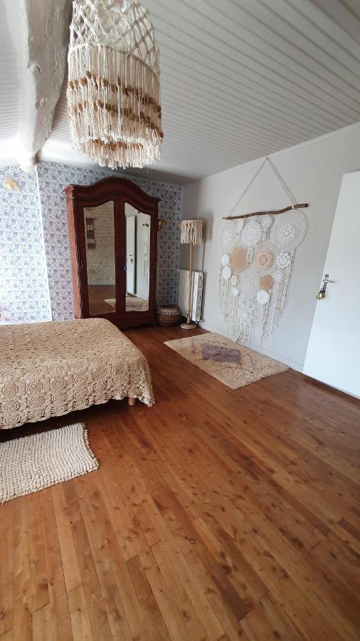 Chez Martine Apartment Hanc Екстериор снимка