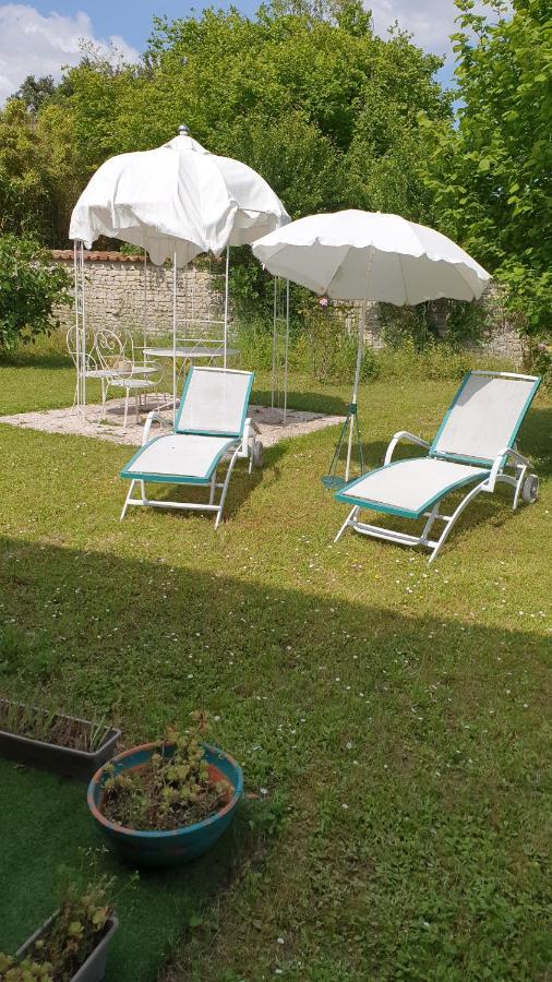 Chez Martine Apartment Hanc Екстериор снимка